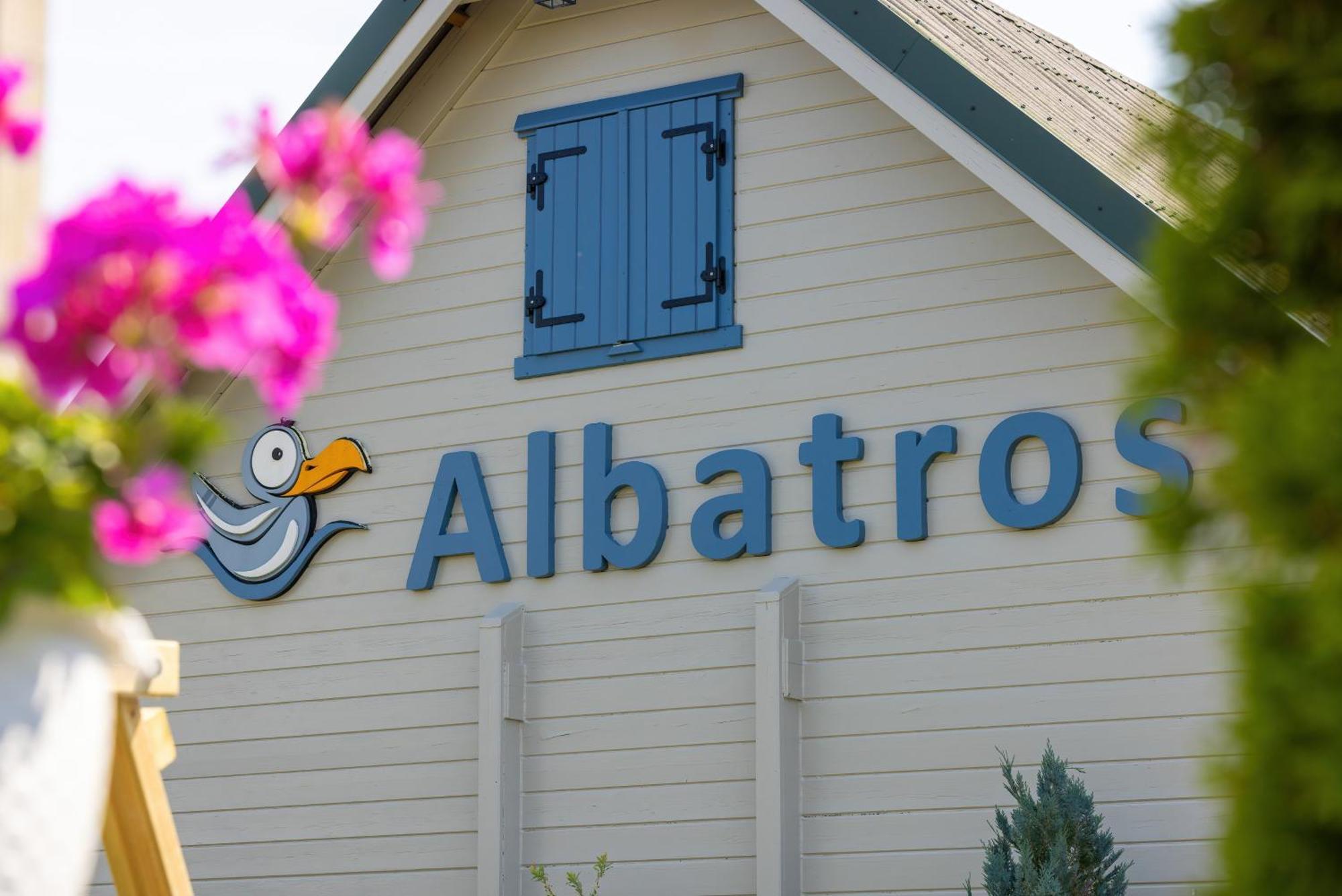 Domki Letniskowe Albatros 레왈 외부 사진